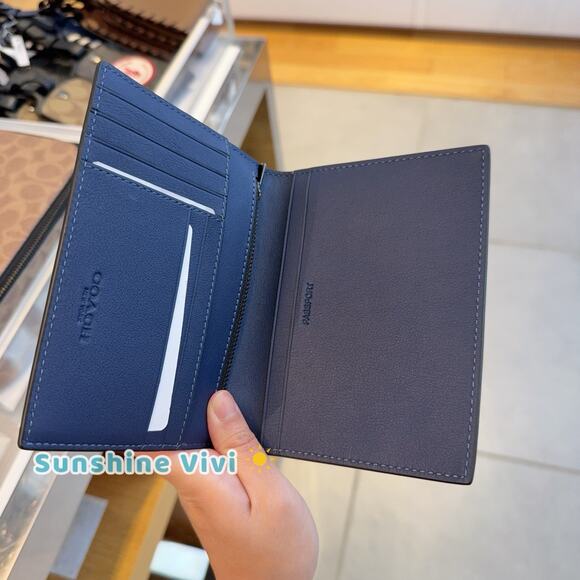 NWT COACH CAX52 Passport Card Case Whipstitch Smooth Leather Wallet Blue/Chalk - Picture 3 of 7